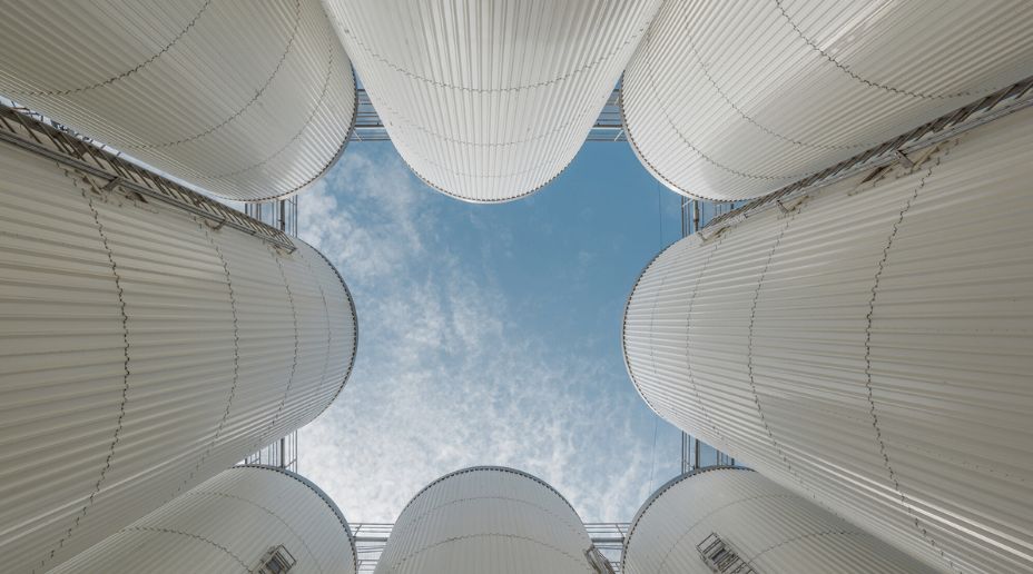 Storage tanks 