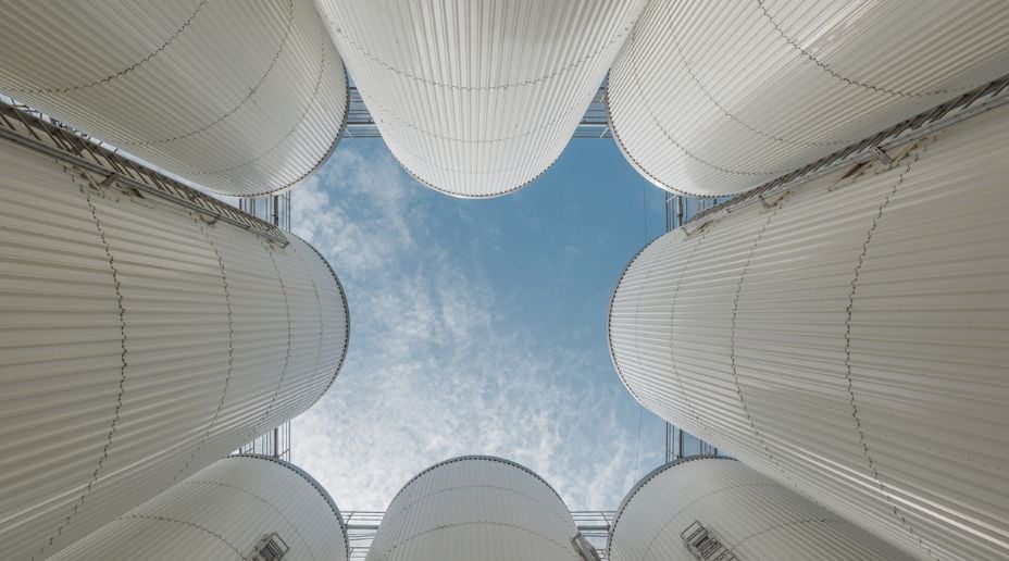 Storage tanks 