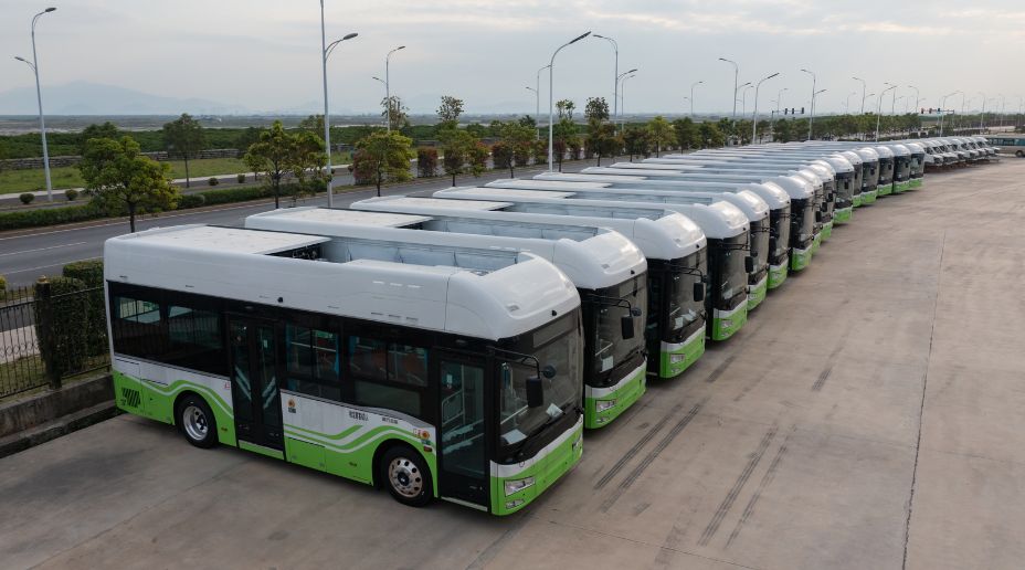 hydrogen-powered busses